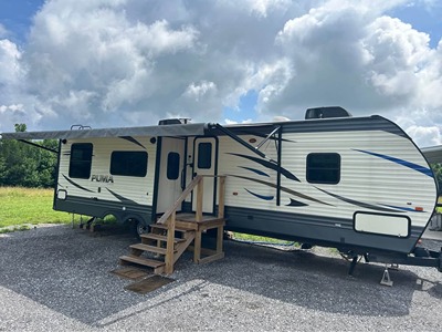 2019 PALOMINO PUMA photo 2