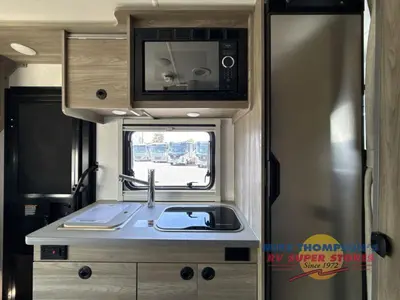 2027 Winnebago Ekko photo 18