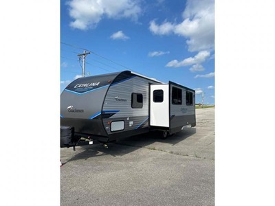 Used 2022 Coachmen Catalina Legacy Edition 243RBS