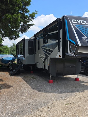 Used 2022 Heartland Cyclone 4014