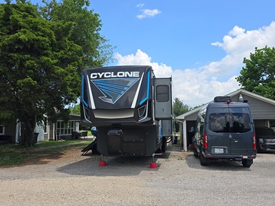 2022 HEARTLAND CYCLONE photo 10