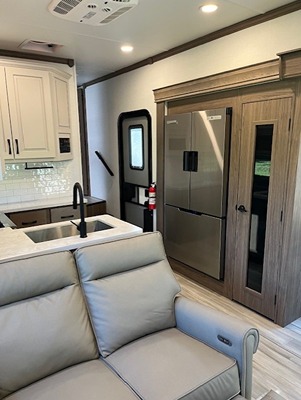 2024 ALLIANCE RV PARADIGM photo 9