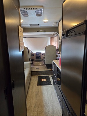 2018 THOR MOTOR COACH AXIS photo 3
