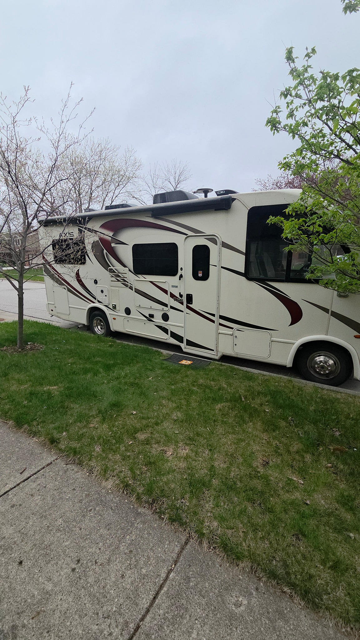 2018 THOR MOTOR COACH AXIS exterior