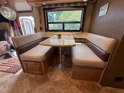 2016 THOR MOTOR COACH A C E photo 5