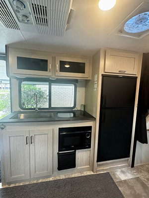 2022 COACHMEN APEX NANO photo 8