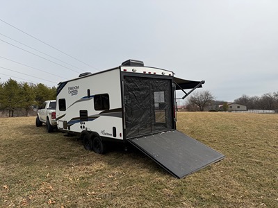 2024 COACHMEN FREEDOM EXPRESS photo 2