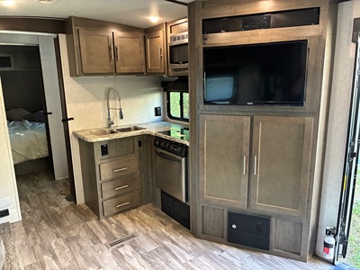 2019 FOREST RIVER SURVEYOR photo 7