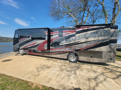 Used 2019 Fleetwood Pace Arrow 35QS