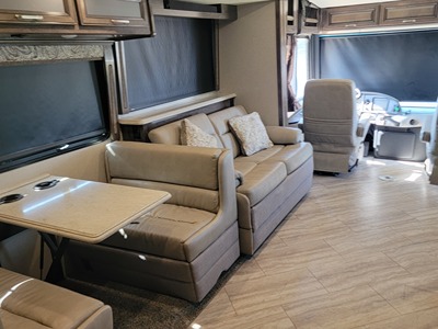 2019 FLEETWOOD PACE ARROW photo 6