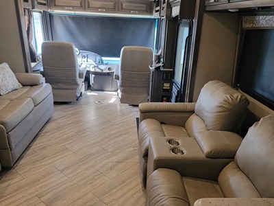 2019 FLEETWOOD PACE ARROW photo 4