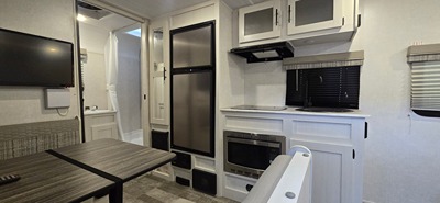 2022 FOREST RIVER R-POD photo 8