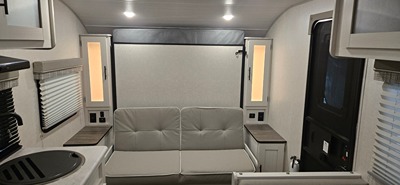 2022 FOREST RIVER R-POD photo 2