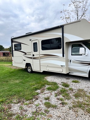 2015 WINNEBAGO MINNIE WINNIE photo 2