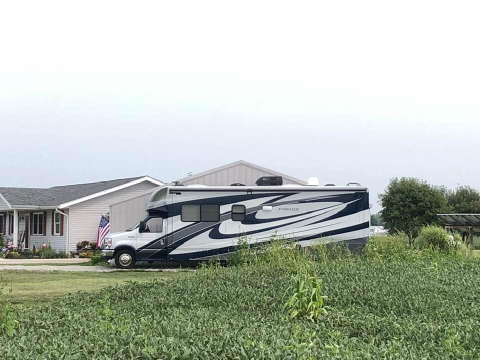 2018 FOREST RIVER FORESTER exterior