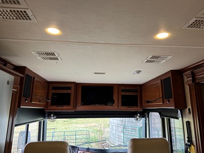 2015 FLEETWOOD DISCOVERY photo 6