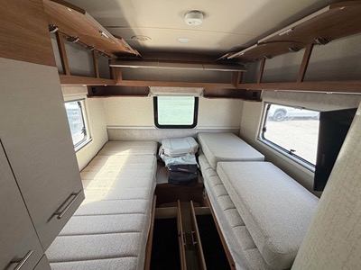 2016 WINNEBAGO NAVION photo 6