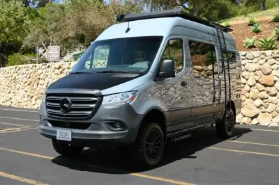2021 OVERLAND STEALTH photo 3