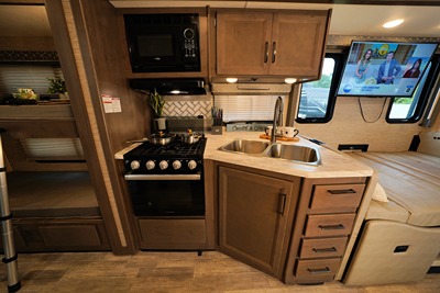 2023 THOR MOTOR COACH FREEDOM TRAVELER photo 6