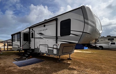 Used 2023 Keystone Cougar 316RLS