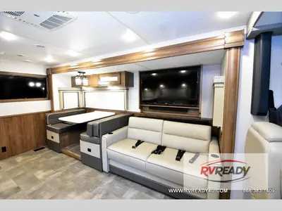 2021 Coachmen RV Mirada photo 9