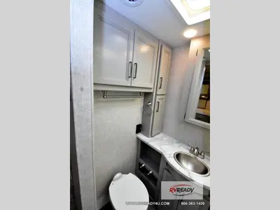 2023 Thor Motor Coach Hurricane photo 20