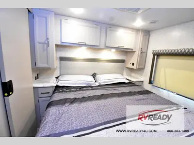2023 Thor Motor Coach Hurricane photo 23