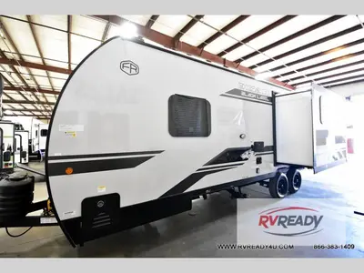 2026 Forest River RV Cherokee Grey Wolf Black Label photo 3