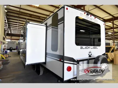 2026 Forest River RV Cherokee Grey Wolf Black Label photo 4