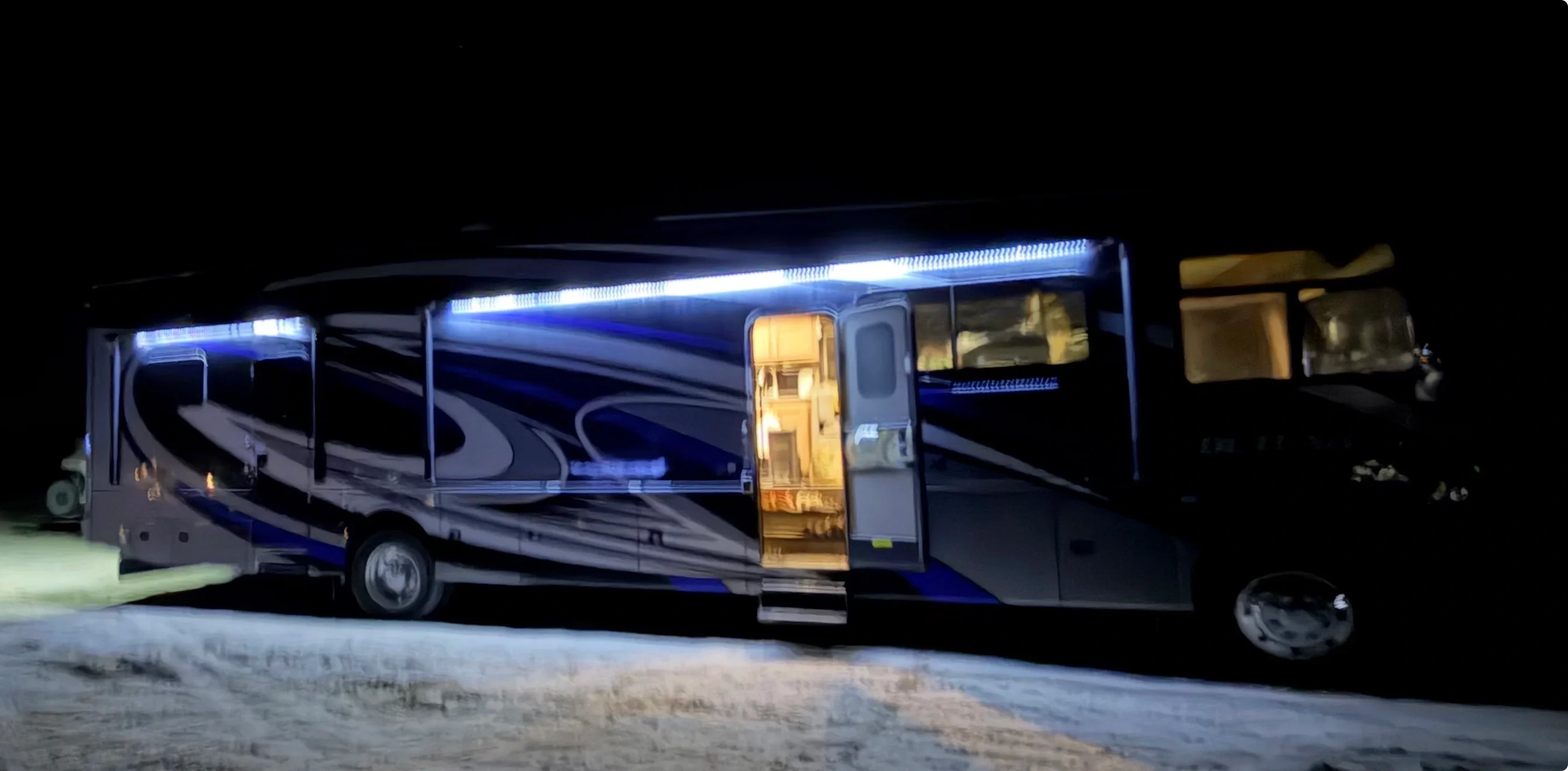 2021 THOR MOTOR COACH OUTLAW exterior