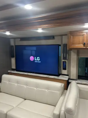 2021 TIFFIN MOTORHOMES ALLEGRO BUS photo 3