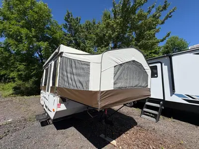 2016 Forest River RV Rockwood Freedom Series photo 2
