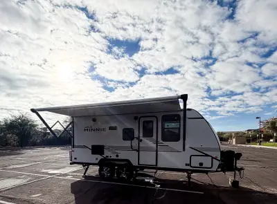 2021 WINNEBAGO MICRO MINNIE photo 3