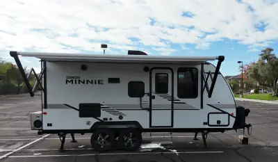 Used 2021 Winnebago Micro Minnie 2108FBS