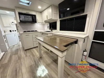 2027 Brinkley Model Ix photo 17