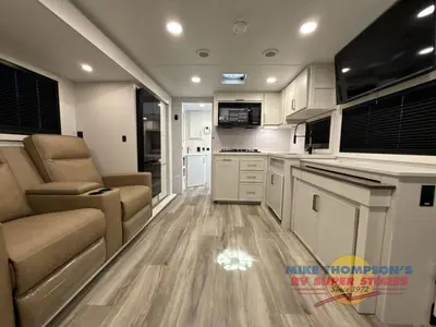 2027 Brinkley Model Ix photo 10