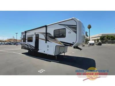 2027 Forest River RV Shockwave photo 2