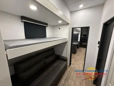 2027 Grand Design Influence photo 39