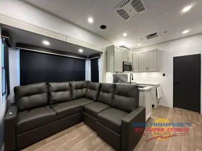 2027 Grand Design Influence photo 11
