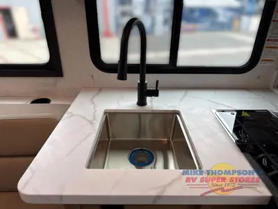 2027 Thor Motor Coach Chateau photo 24
