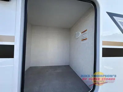 2027 Thor Motor Coach Chateau photo 40