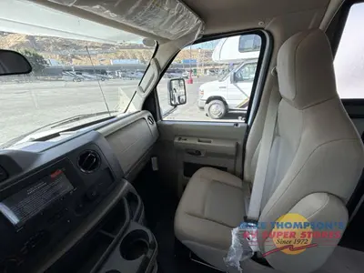2027 Thor Motor Coach Chateau photo 12