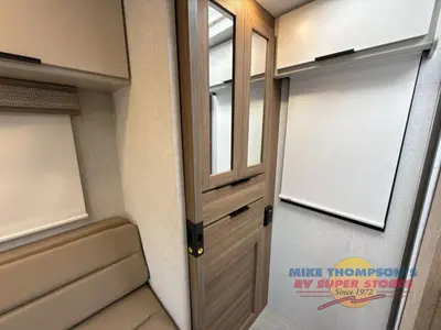 2027 Thor Motor Coach Chateau photo 27