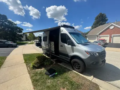 2021 WINNEBAGO REVEL photo 2