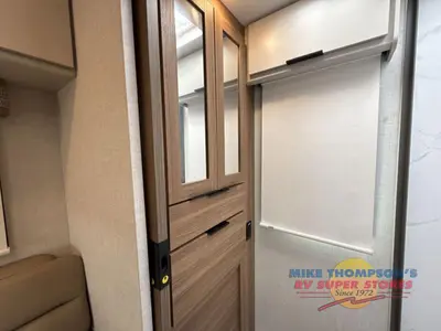 2027 Thor Motor Coach Chateau photo 29