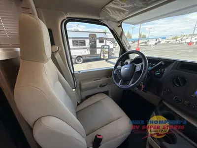 2027 Thor Motor Coach Chateau photo 11