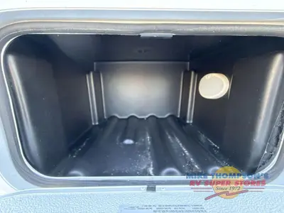2027 Thor Motor Coach Chateau photo 38
