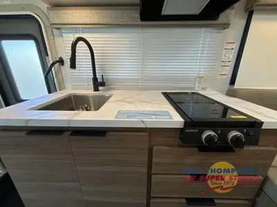 2027 Thor Motor Coach Chateau photo 19