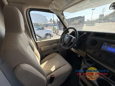 2027 Thor Motor Coach Chateau photo 11