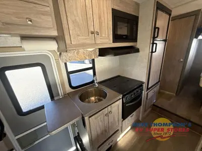 2018 Forest River RV Forester LE photo 17
